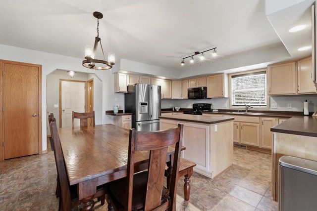 4930 FIELDSTONE DRIVE, Plover, WI 54467