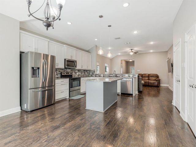 2913 Kellogg Avenue, Dallas, TX 75216