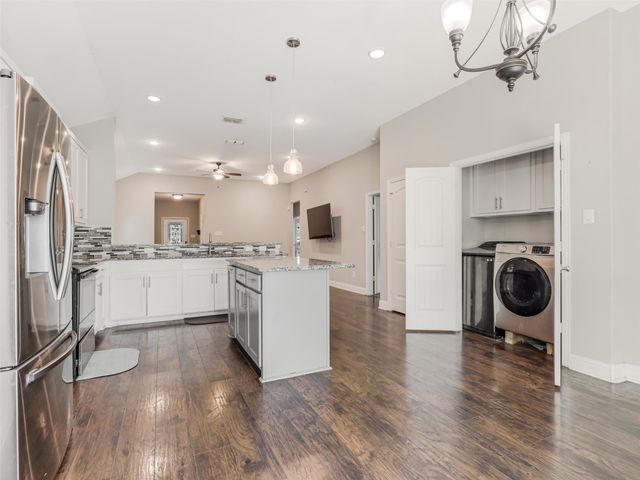 2913 Kellogg Avenue, Dallas, TX 75216
