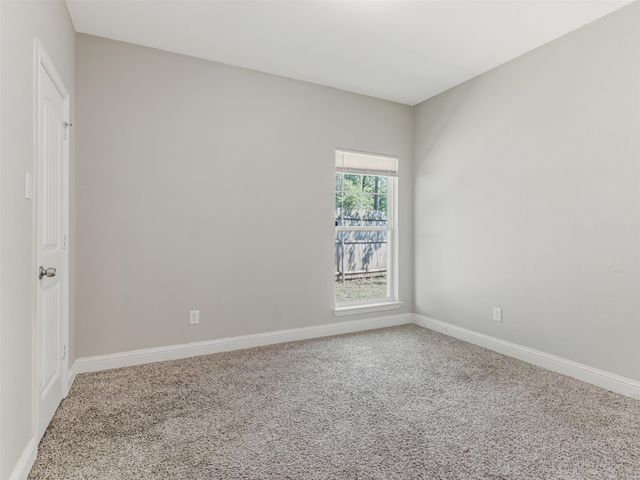 2913 Kellogg Avenue, Dallas, TX 75216
