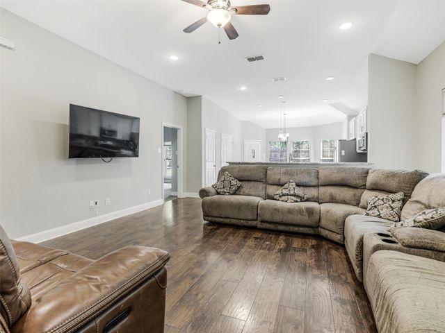 2913 Kellogg Avenue, Dallas, TX 75216