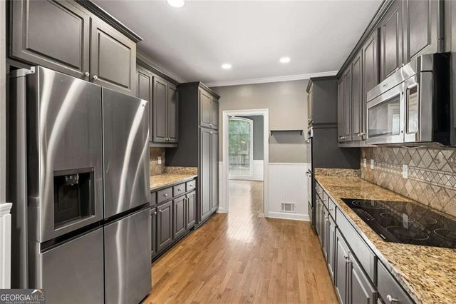 315 Savannah Place, Loganville, GA 30052