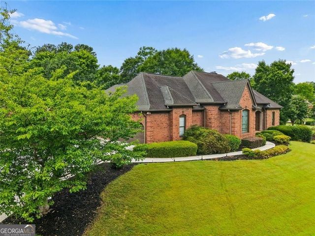 315 Savannah Place, Loganville, GA 30052