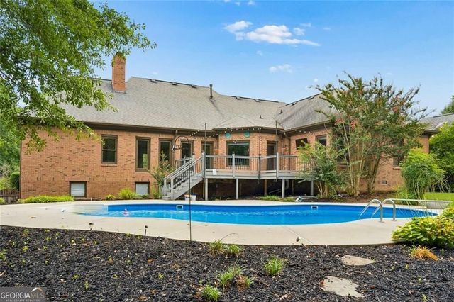 315 Savannah Place, Loganville, GA 30052