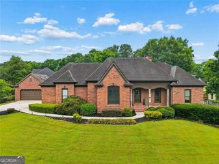 315 Savannah Place, Loganville, GA 30052