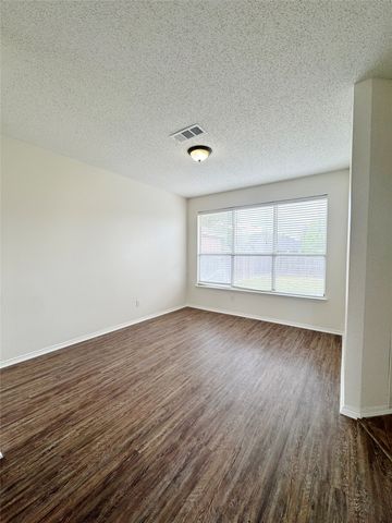 835 Rockett Lane, Cedar Hill, TX 75104