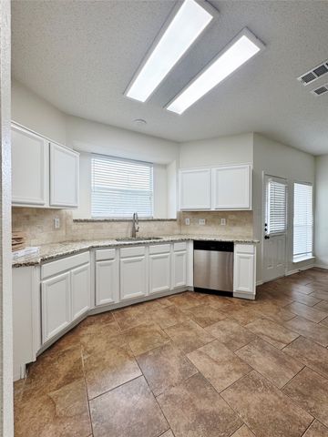 835 Rockett Lane, Cedar Hill, TX 75104