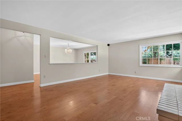 19600 Kingsbury Street, Chatsworth, CA 91311