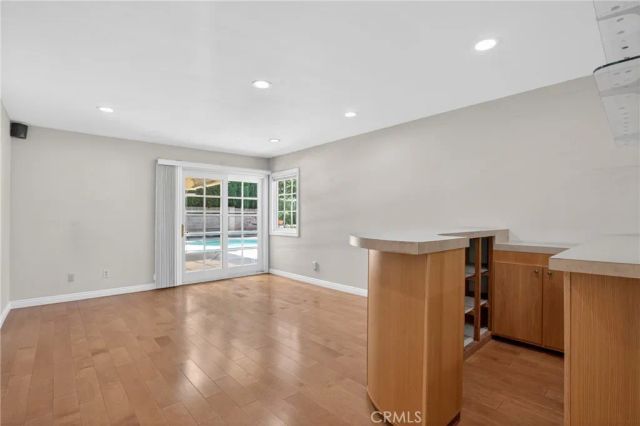 19600 Kingsbury Street, Chatsworth, CA 91311