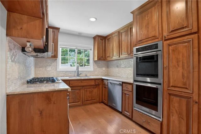 19600 Kingsbury Street, Chatsworth, CA 91311