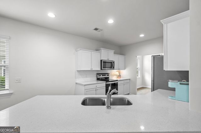 508 Lakeside Boulevard, Port Wentworth, GA 31407