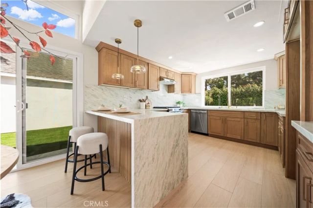 21195 Cedar Ln, Mission Viejo, CA 92691