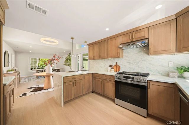 21195 Cedar Ln, Mission Viejo, CA 92691