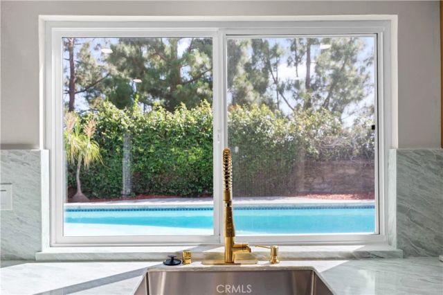 21195 Cedar Ln, Mission Viejo, CA 92691