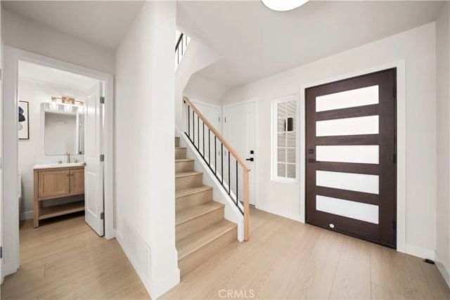 21195 Cedar Ln, Mission Viejo, CA 92691