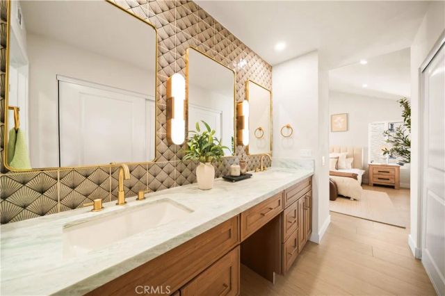 21195 Cedar Ln, Mission Viejo, CA 92691