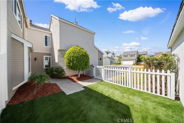 21195 Cedar Ln, Mission Viejo, CA 92691