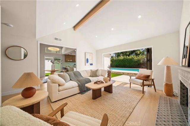 21195 Cedar Ln, Mission Viejo, CA 92691