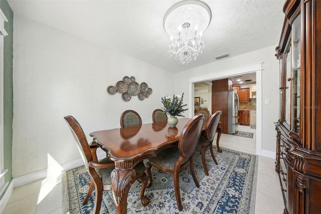 5950 49 AVENUE N, Kenneth City, FL 33709