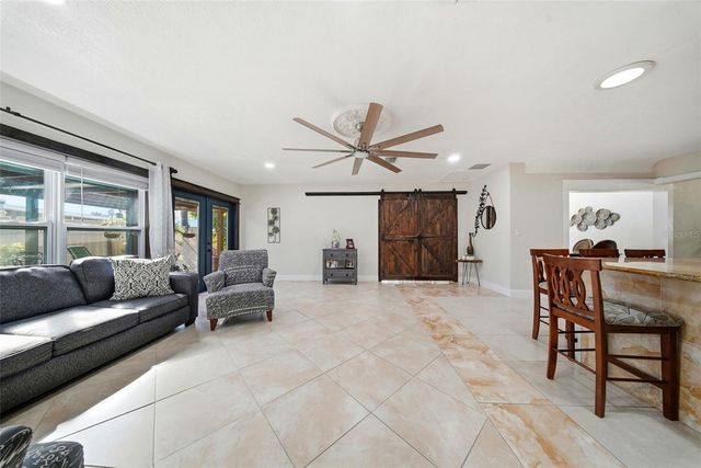 5950 49 AVENUE N, Kenneth City, FL 33709