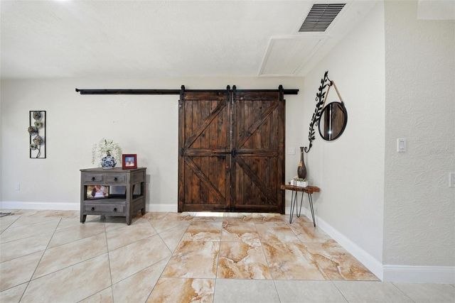 5950 49 AVENUE N, Kenneth City, FL 33709