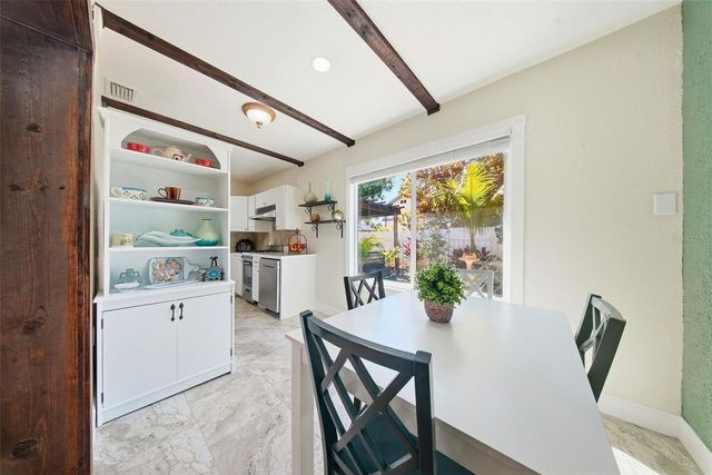 5950 49 AVENUE N, Kenneth City, FL 33709