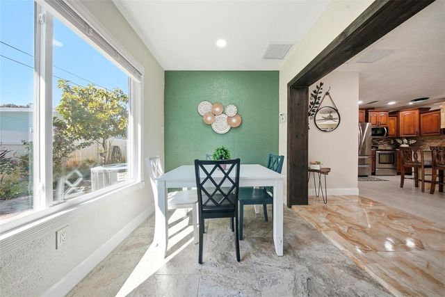 5950 49 AVENUE N, Kenneth City, FL 33709