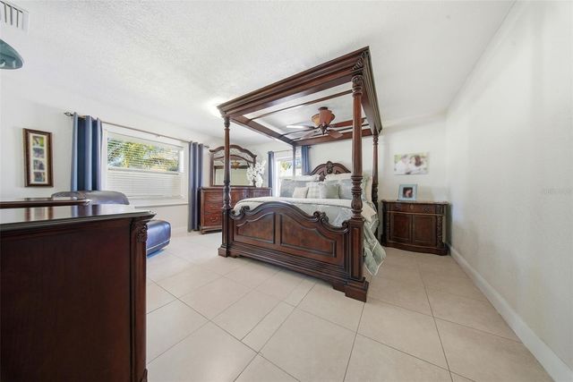 5950 49 AVENUE N, Kenneth City, FL 33709