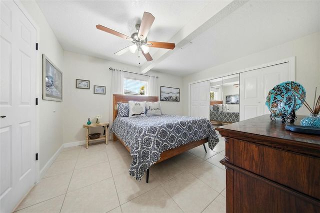 5950 49 AVENUE N, Kenneth City, FL 33709