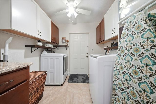 5950 49 AVENUE N, Kenneth City, FL 33709