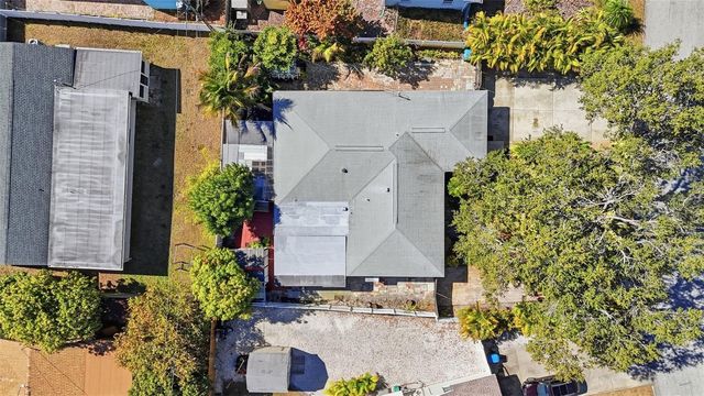 5950 49 AVENUE N, Kenneth City, FL 33709