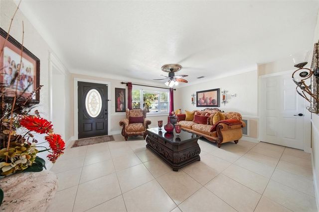 5950 49 AVENUE N, Kenneth City, FL 33709