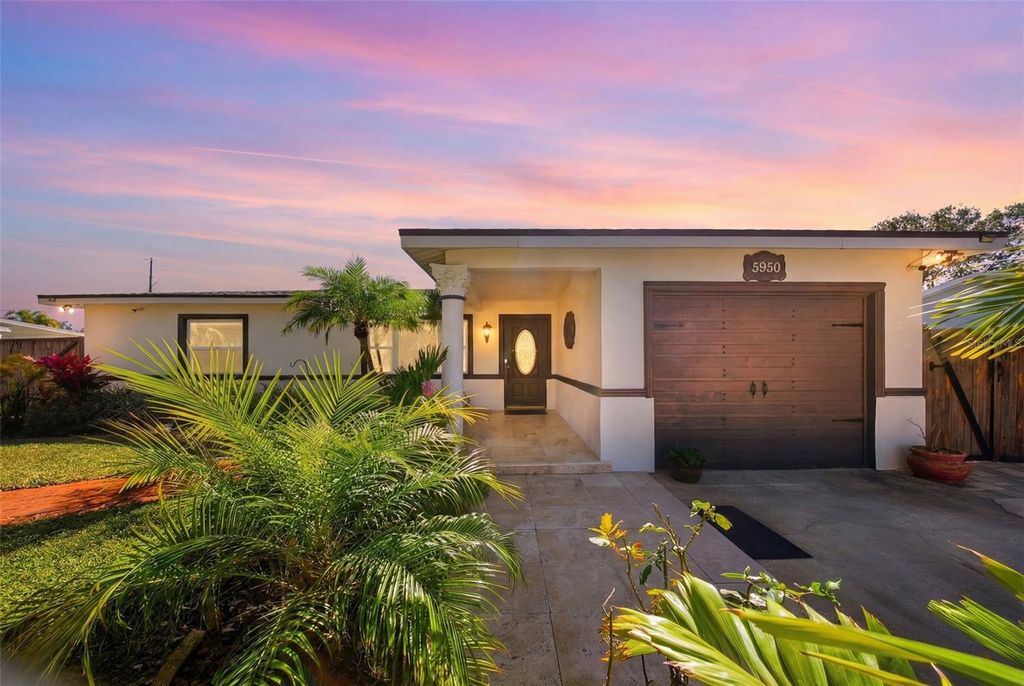 5950 49 AVENUE N, Kenneth City, FL 33709