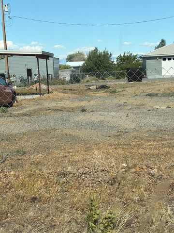 113 & 15 2nd Ave W, Deaver, WY 82421 property photo