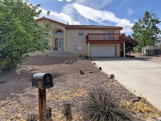 1390 Mesa Ridge Drive SW, Los Lunas, NM 87031