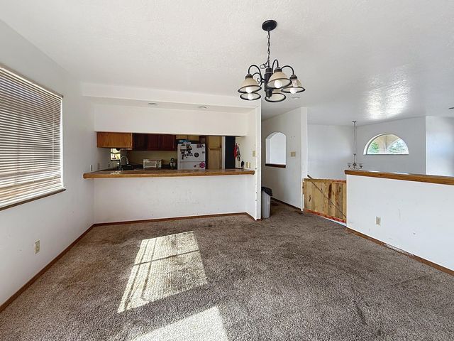 1390 Mesa Ridge Drive SW, Los Lunas, NM 87031