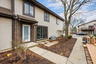 1804 Raintree Court 1804, Sycamore, IL 60178