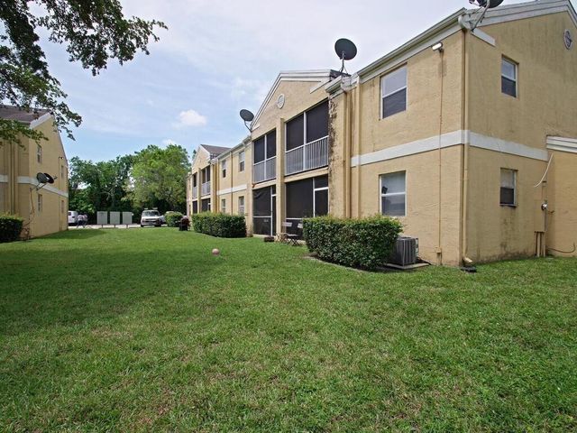 2431 NW 56th Avenue 5-201, Lauderhill, FL 33313