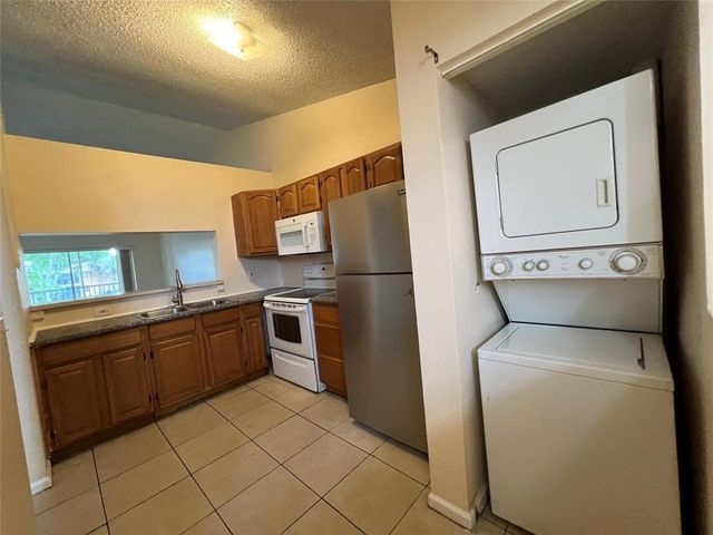 2431 NW 56th Avenue 5-201, Lauderhill, FL 33313