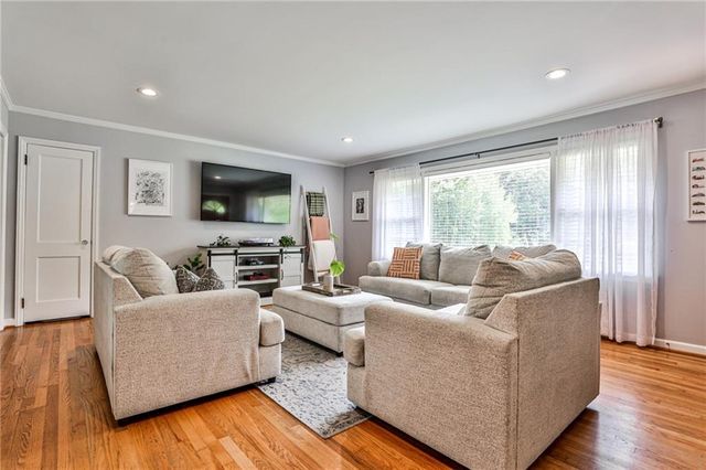 1422 Lively Ridge NE Road, Atlanta, GA 30329