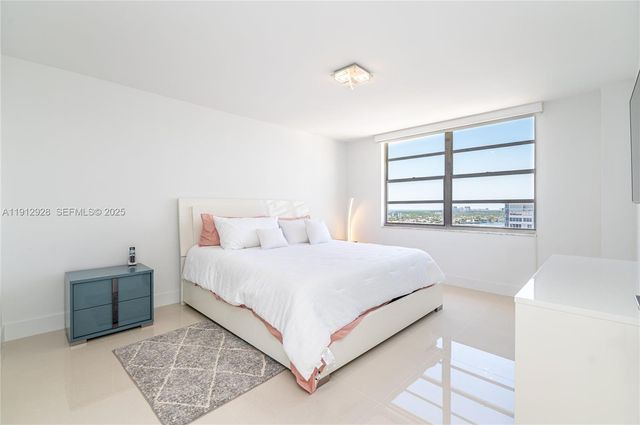 2780 NE 183rd Street 2014, Aventura, FL 33160