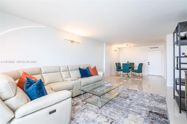 2780 NE 183rd Street 2014, Aventura, FL 33160