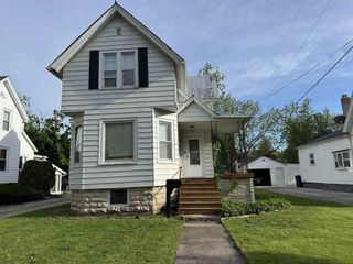 246 E MERRILL AVENUE, Fond Du Lac, WI 54935