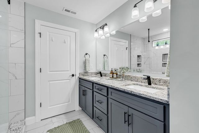 210 Rivers Edge Dr., Conway, SC 29526
