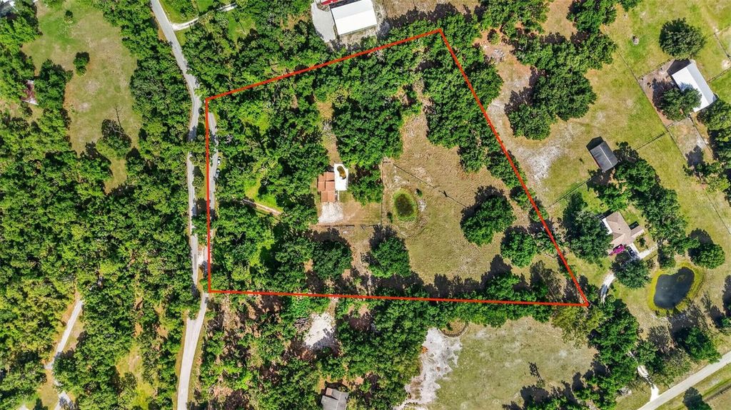 Image 2 of property listing at 5330 MYAKKA VALLEY TRAIL, Sarasota, FL 34241