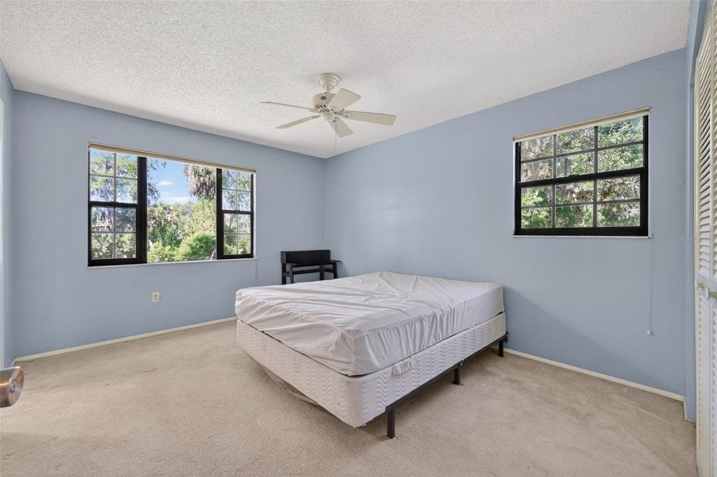 Image 18 of property listing at 5330 MYAKKA VALLEY TRAIL, Sarasota, FL 34241