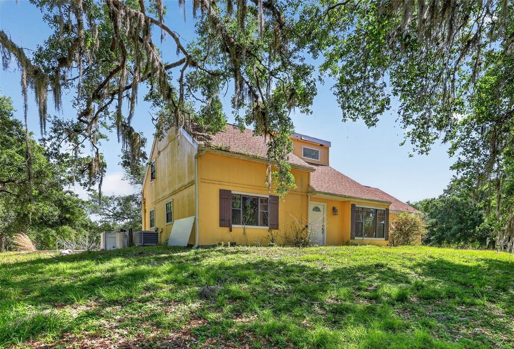 Image 41 of property listing at 5330 MYAKKA VALLEY TRAIL, Sarasota, FL 34241