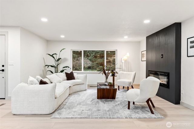 6430 33rd Avenue NW, Olympia, WA 98502