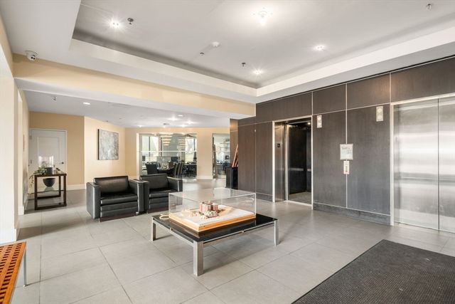 15 N Beacon St 607, Boston, MA 02134