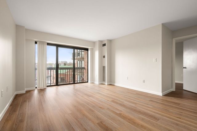 15 N Beacon St 607, Boston, MA 02134